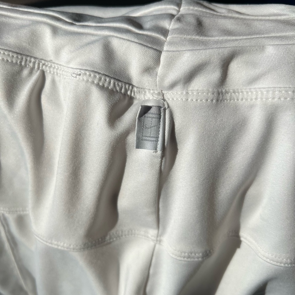 Adorable pleated Nike Tennis Skirt - Picture 6 of 6